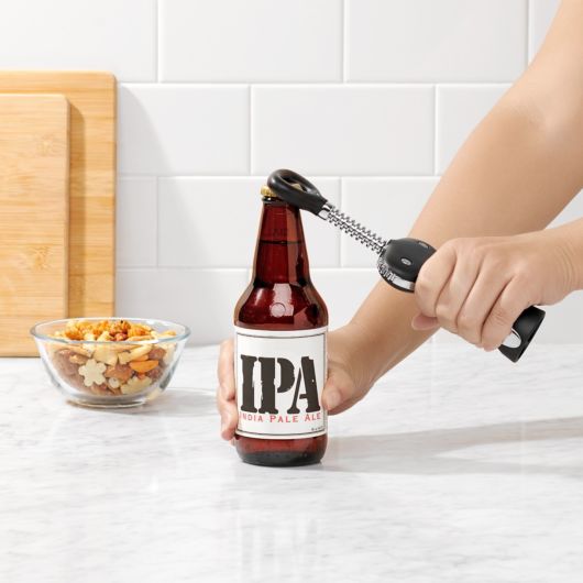 Wine opener with built-in bottle opener