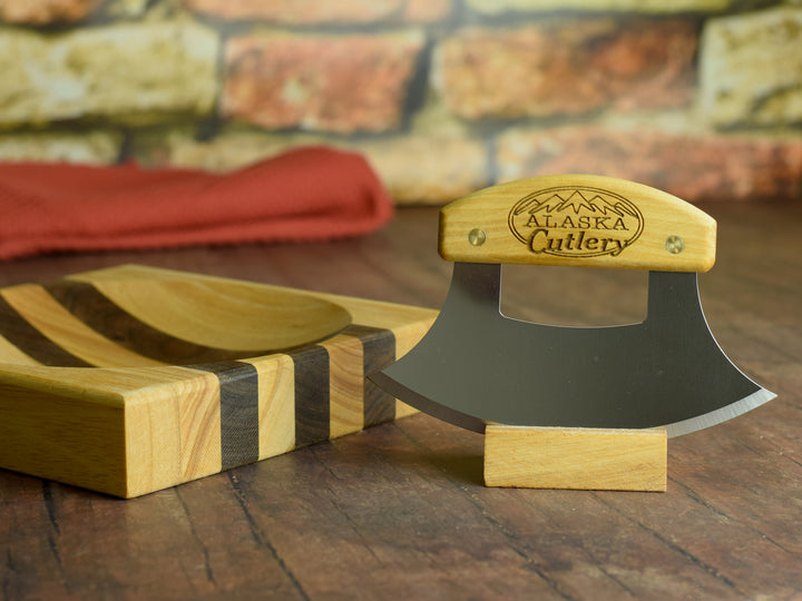 Ulu knife with bowls