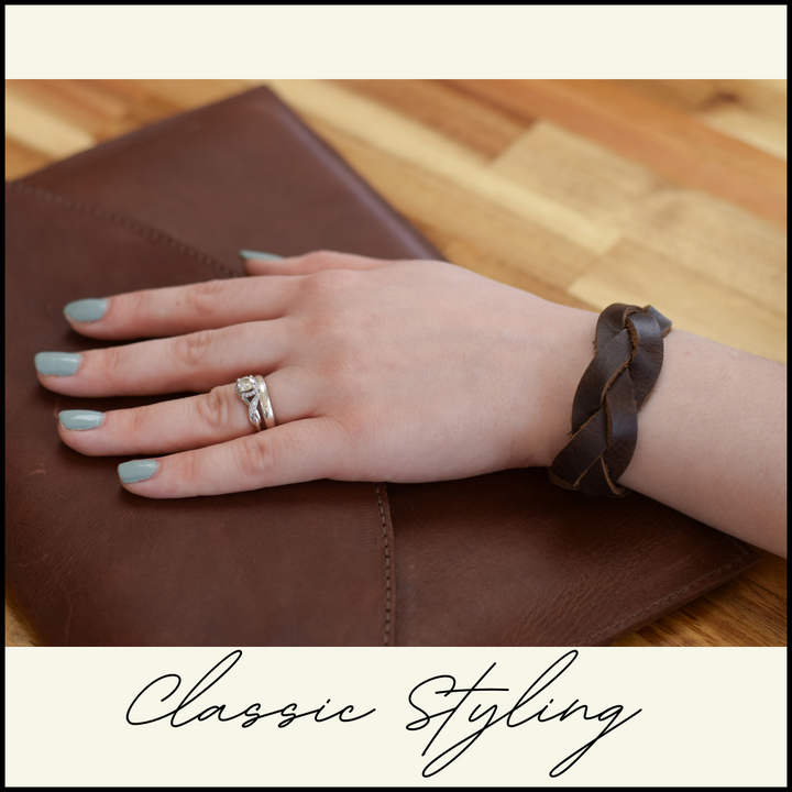 stylish femal elather bracelet