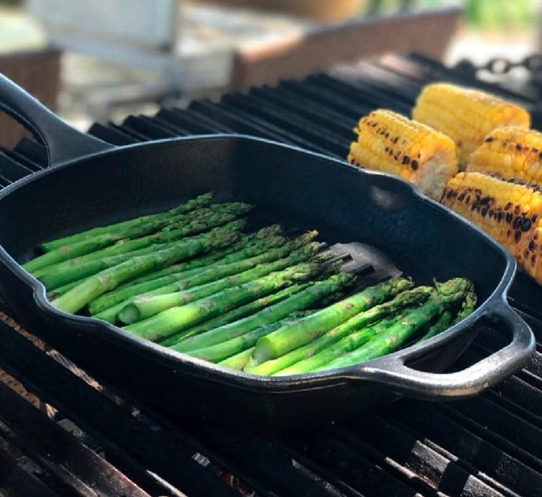 Griddles & Grill Pans Victoria Cast Iron Square Grill Pan - 10" x 10"